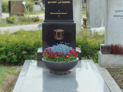 Grabgestaltung Saisonbepflanzung - (Nr. 1)