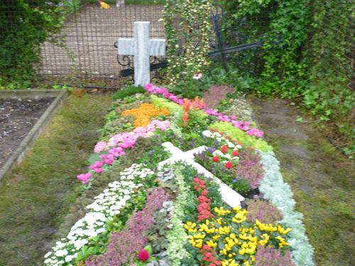 Grabgestaltung Saisonbepflanzung - (Nr. 79) - Auszeichnung