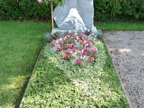 Grabgestaltung Saisonbepflanzung Herbst - (Nr. 4)