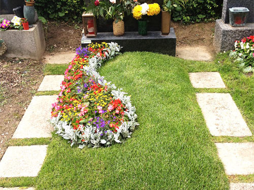 Grabgestaltung Saisonbepflanzung Sommer - (Nr. 4)
