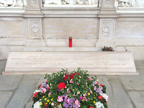 Grabgestaltung Saisonbepflanzung Sommer - (Nr. 6)